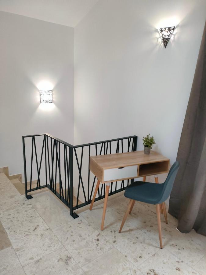 Appartement Dans Mas Provencal Arles Luaran gambar